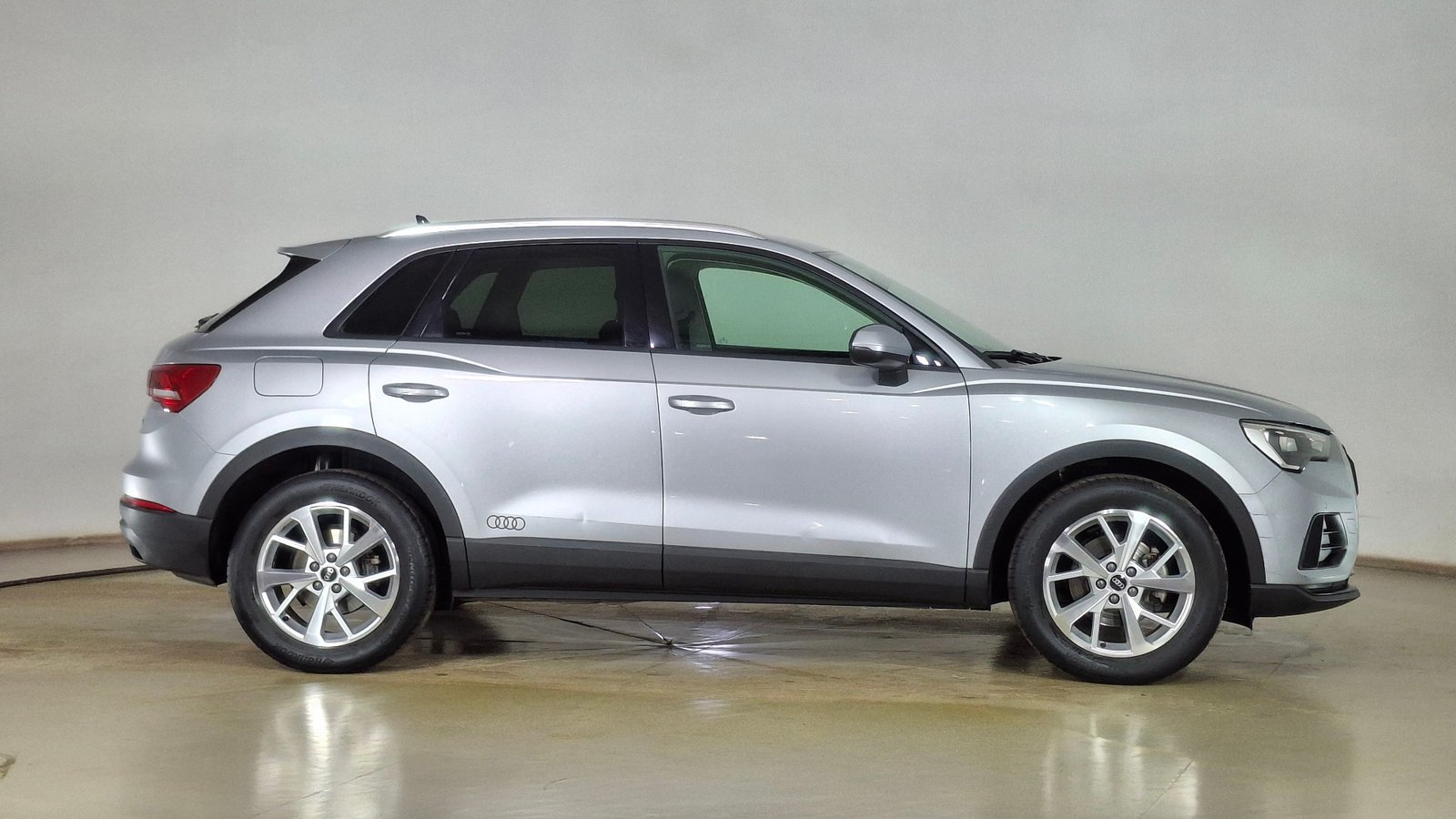 Audi Q3 2022 - Foto 4 de 16