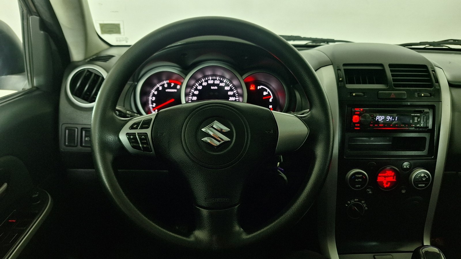 Suzuki Grand Vitara 2014 - Imagen 9 de 16
