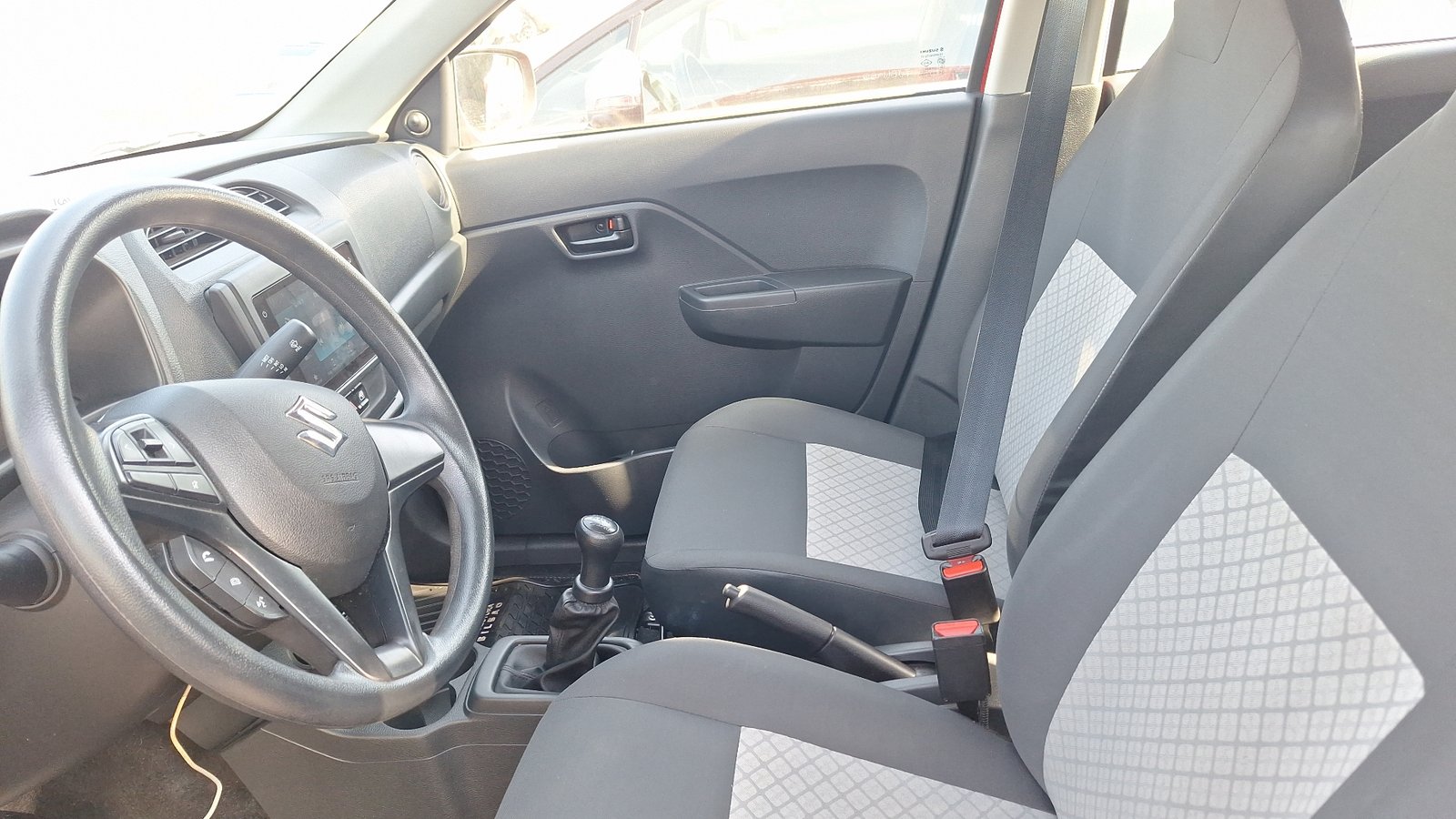 Suzuki Alto 2024 - Imagen 13 de 14