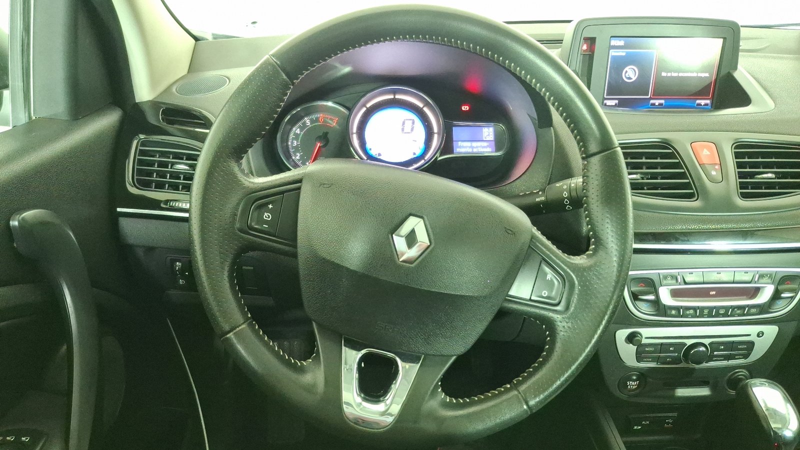 Renault Megane 2015 - Imagen 8 de 16