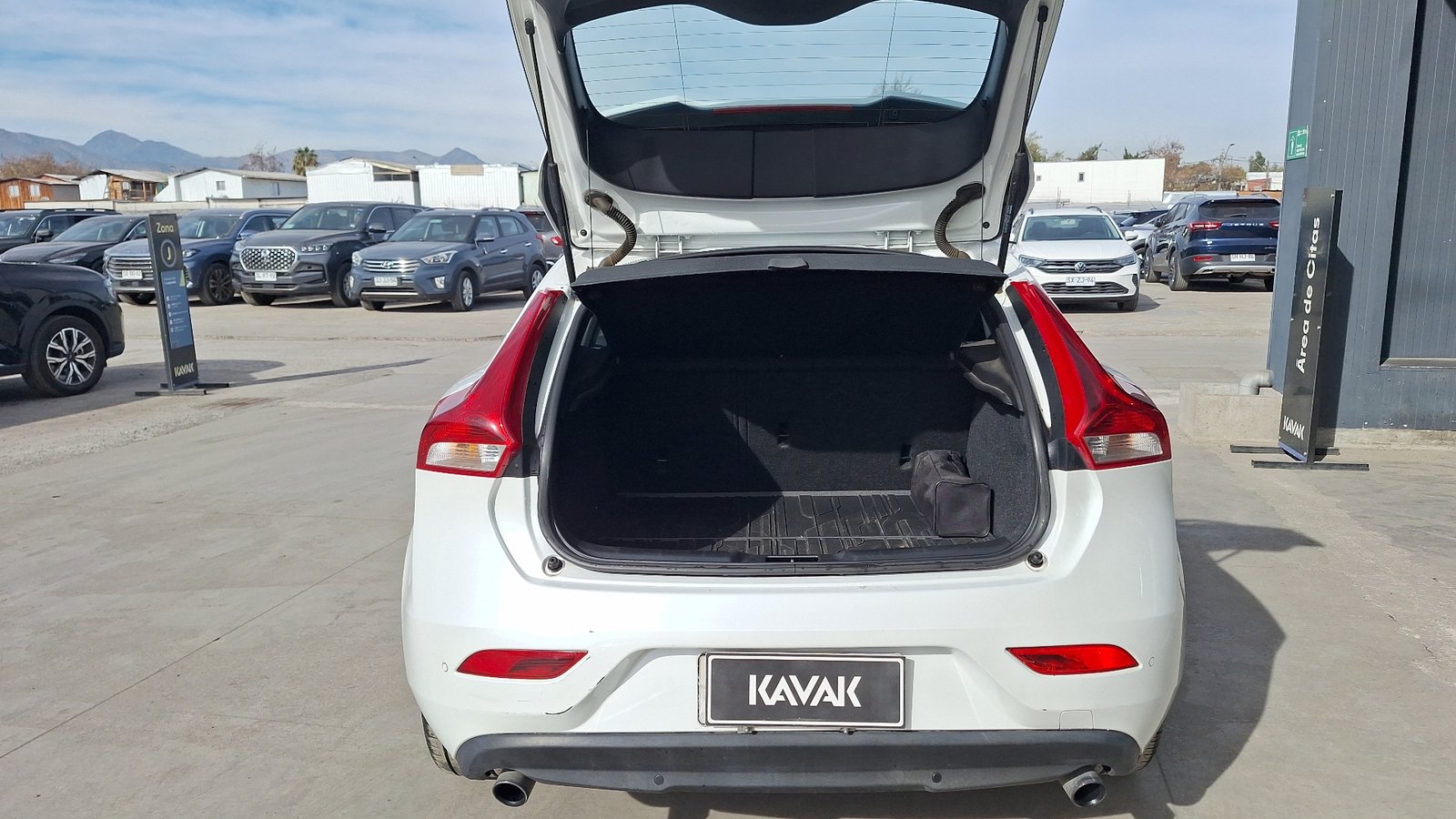 Volvo V40 2016 - Foto 4 de 14