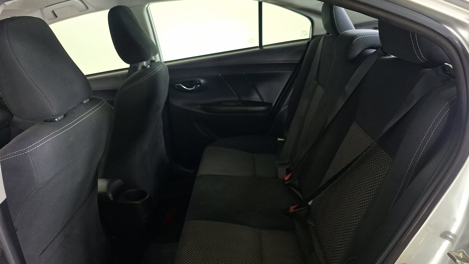 Toyota Yaris 2017 - Imagen 15 de 17