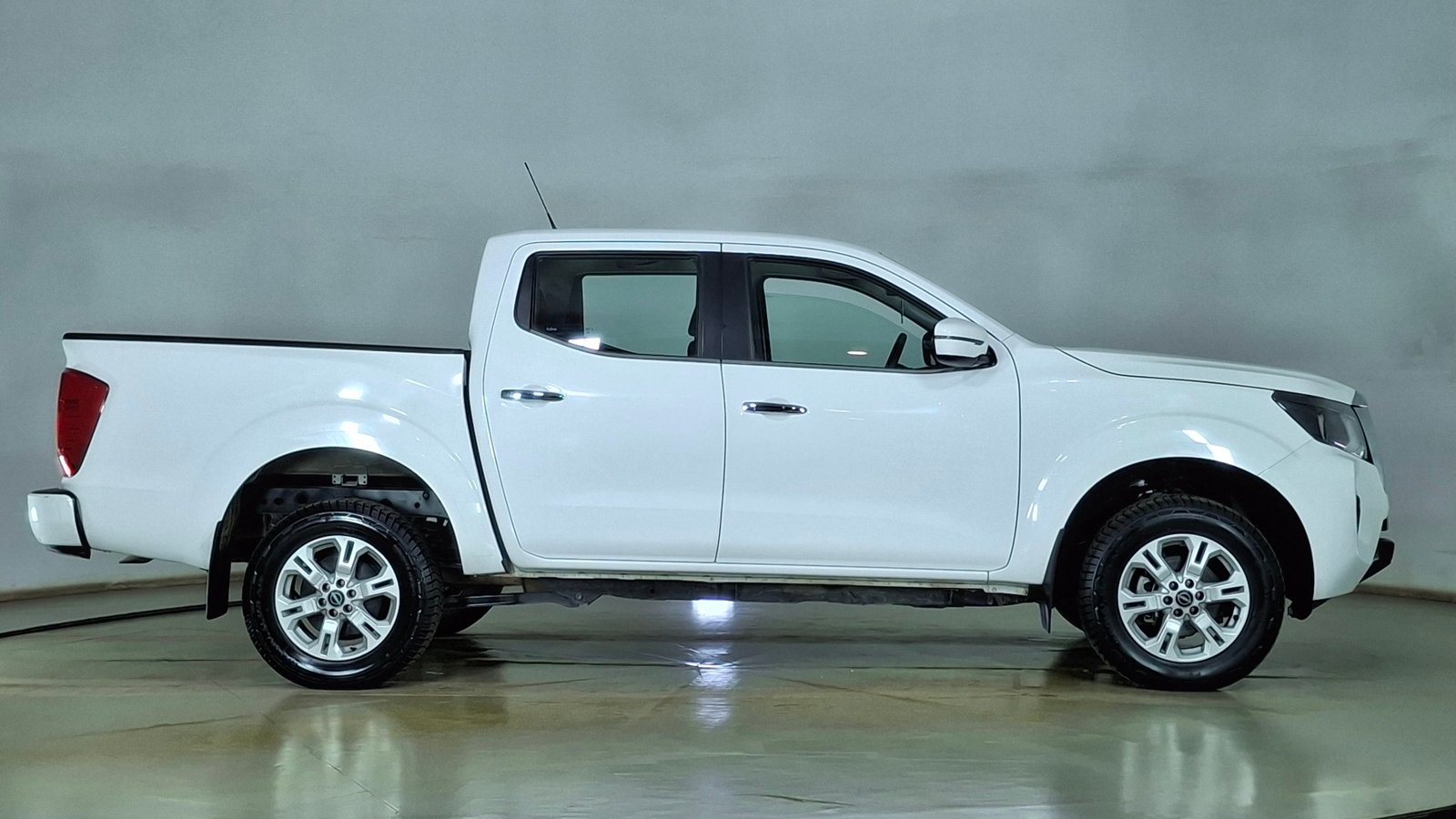 Nissan Navara 2023 - Imagen 4 de 16