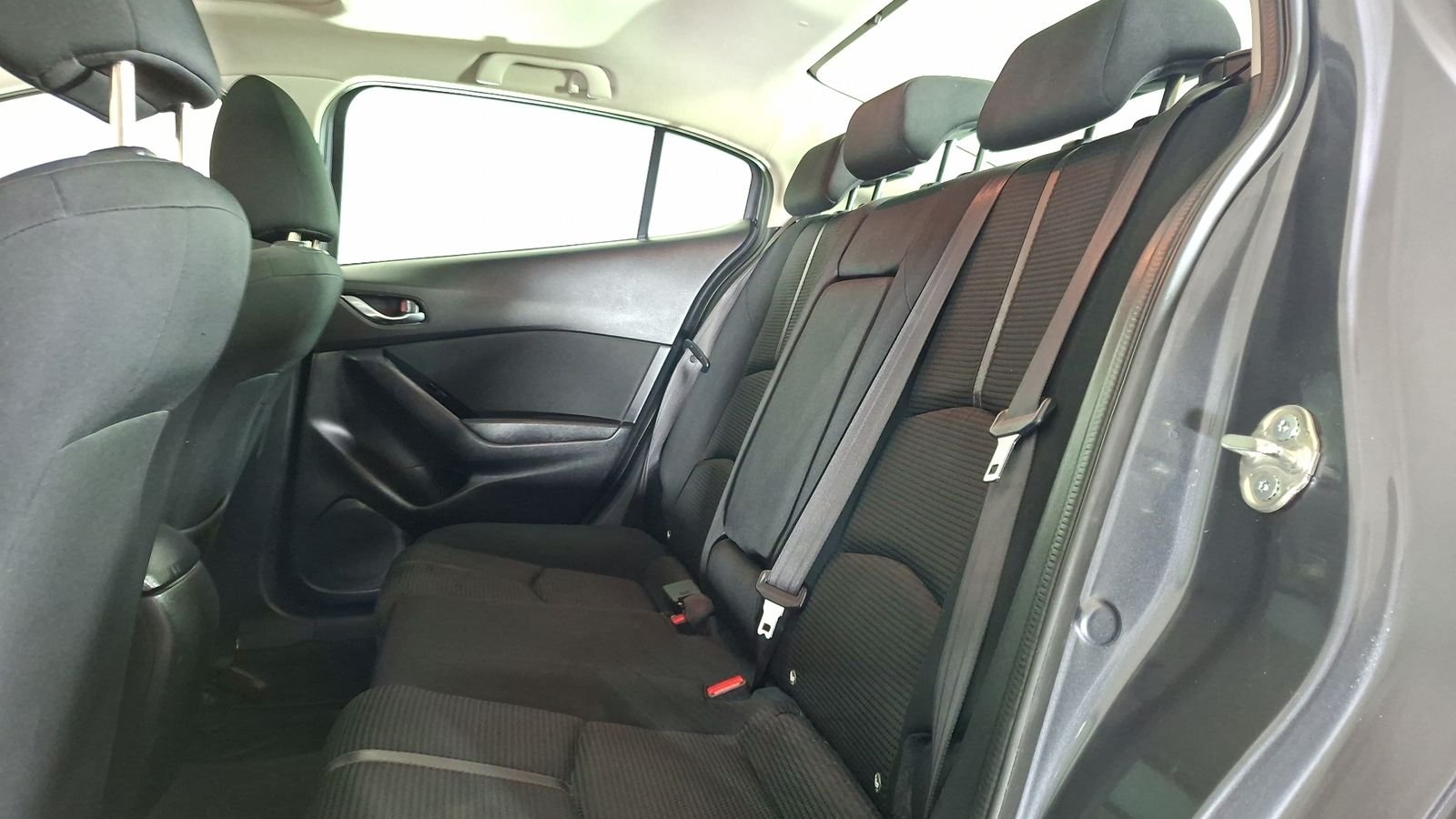 Mazda Mazda 3 2019 - Imagen 16 de 18