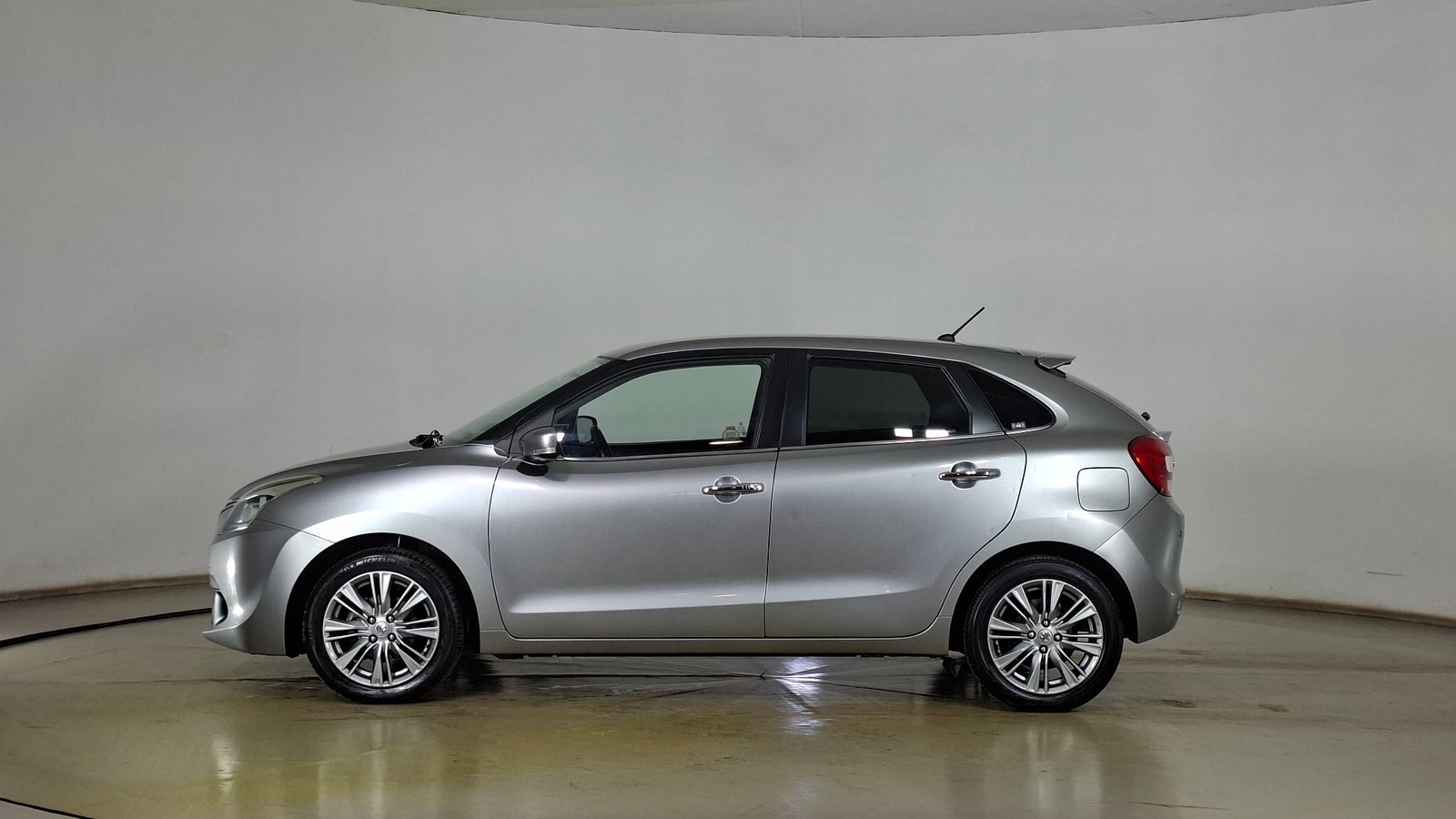 Suzuki Baleno 2017 - Imagen 7 de 17