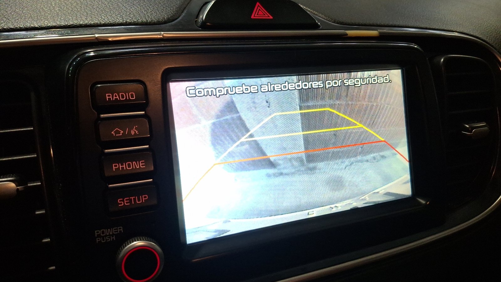 Kia Soluto 2019 - Imagen 12 de 16