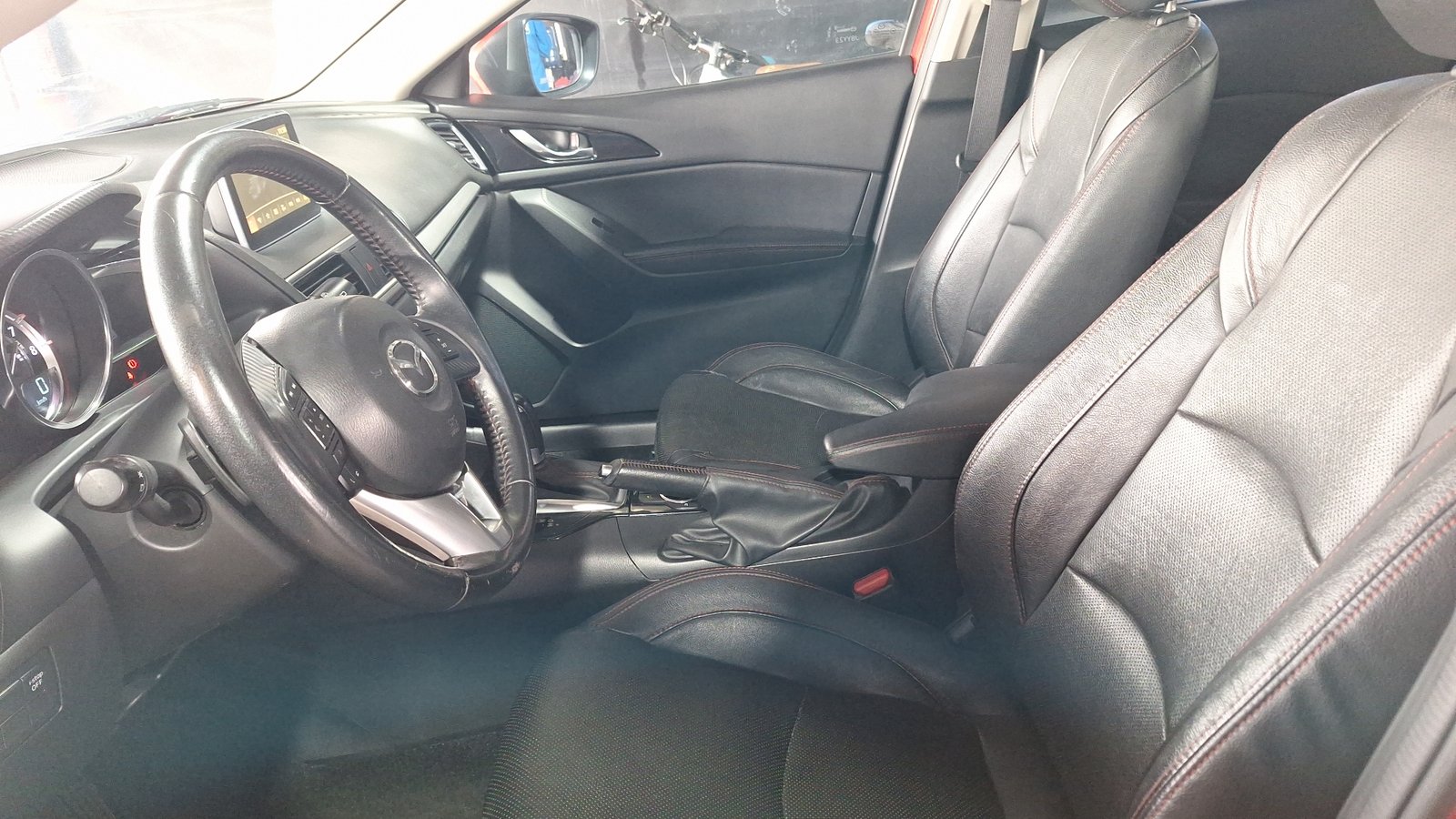 Mazda Mazda 3 2016 - Imagen 15 de 16