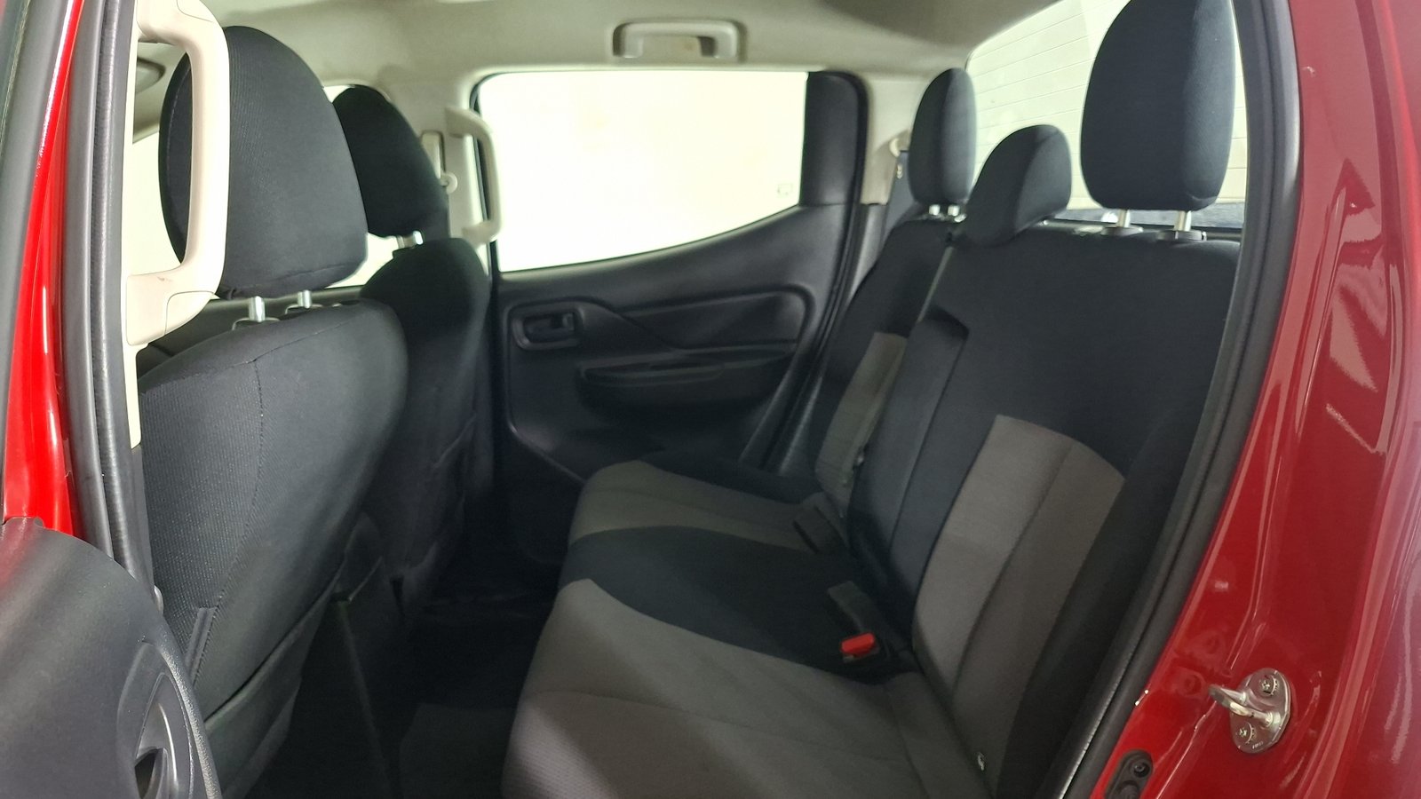 Mitsubishi L200 2024 - Imagen 14 de 16