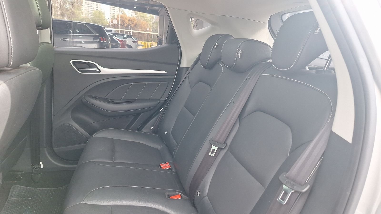 MG Zs 2023 - Imagen 14 de 16
