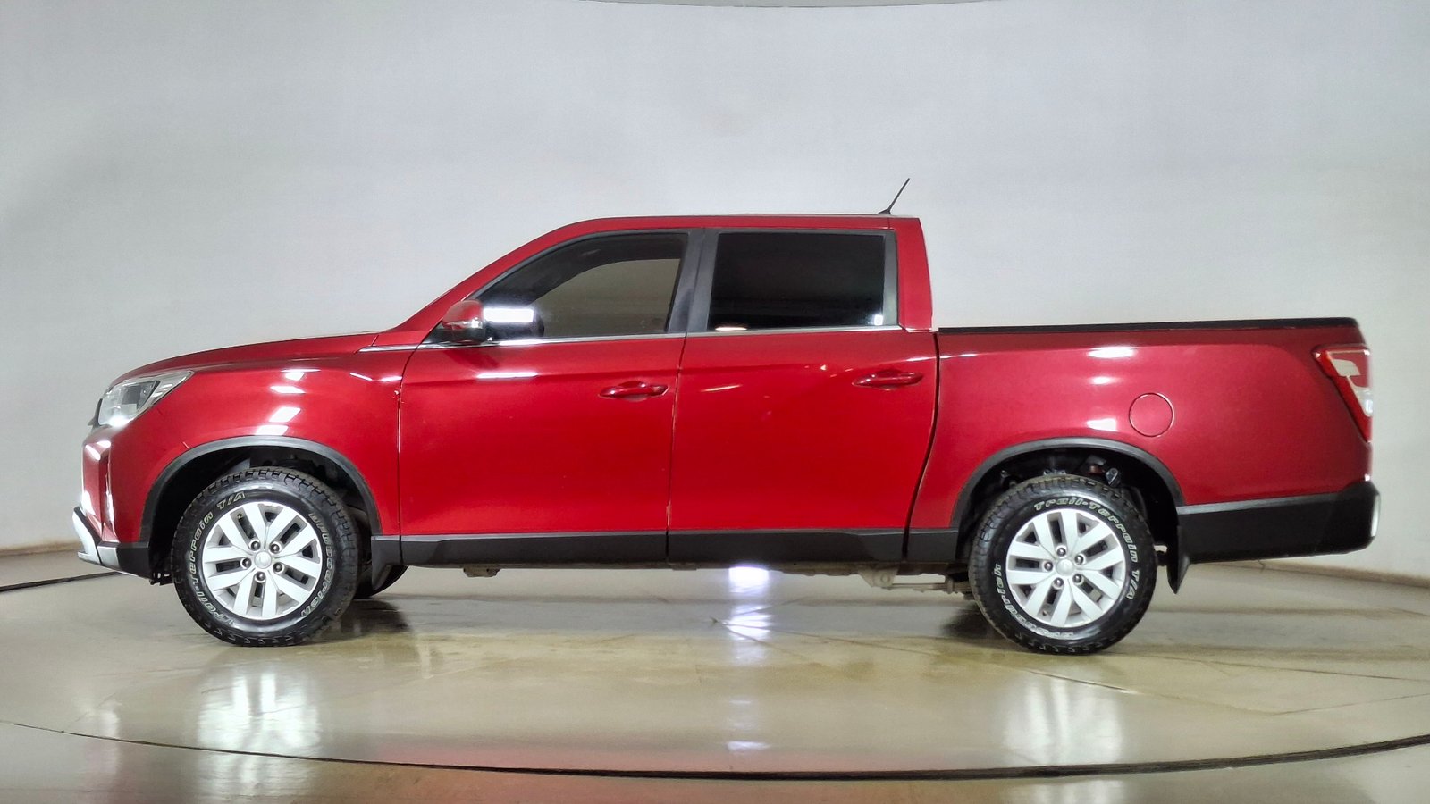 Ssangyong Grand Musso 2024 - Imagen 7 de 15