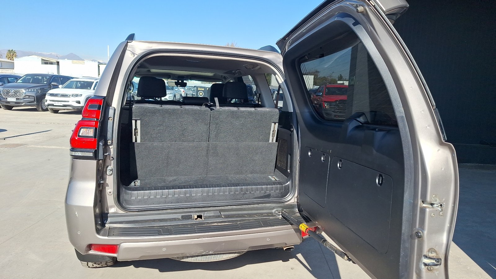 Toyota Land Cruiser Prado 2018 - Foto 4 de 17