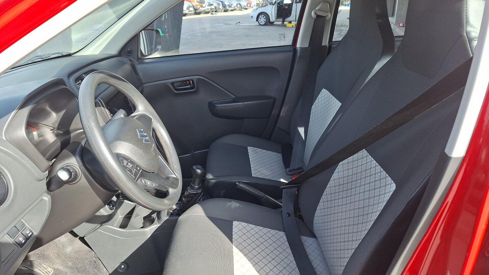 Suzuki Alto 2024 - Imagen 12 de 13