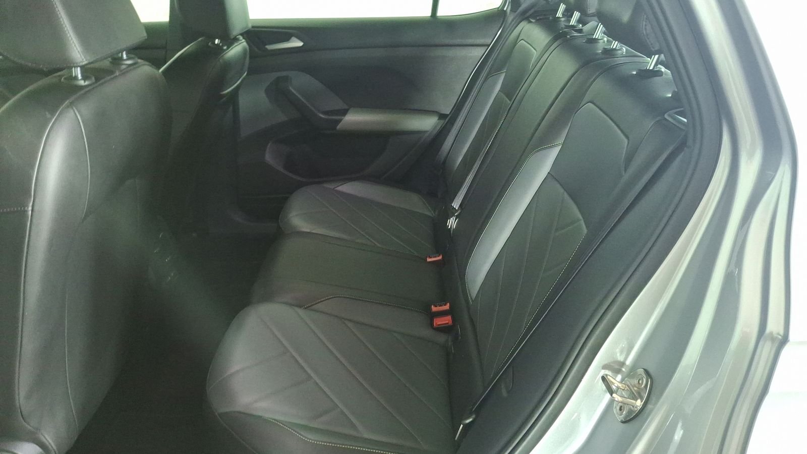Volkswagen T-Cross 2025 - Imagen 14 de 16