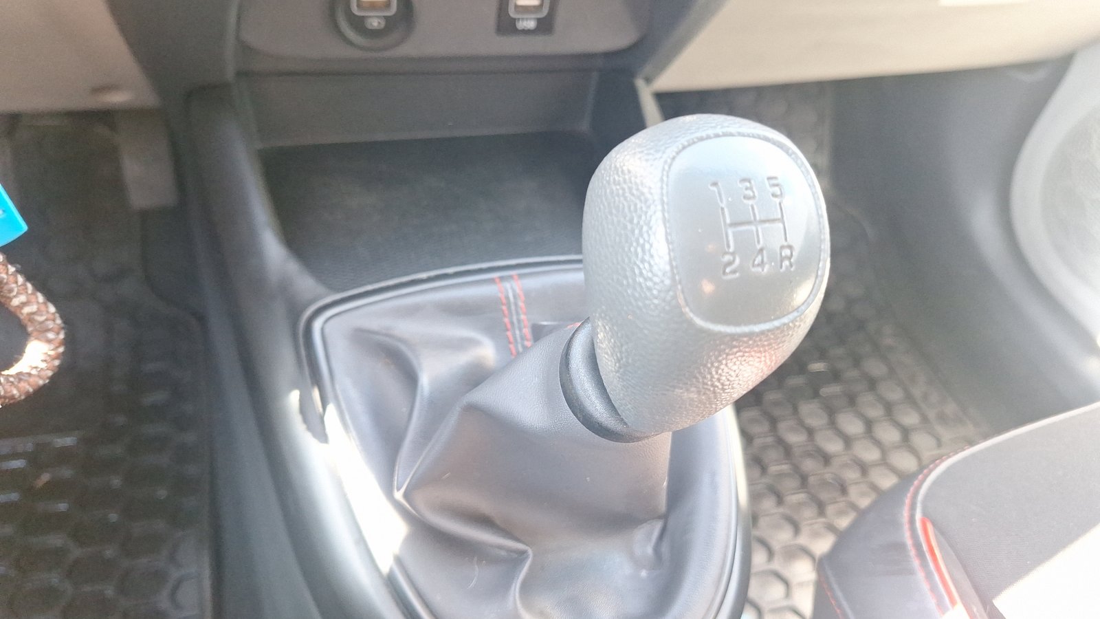 Hyundai Grand I10 2022 - Imagen 11 de 15