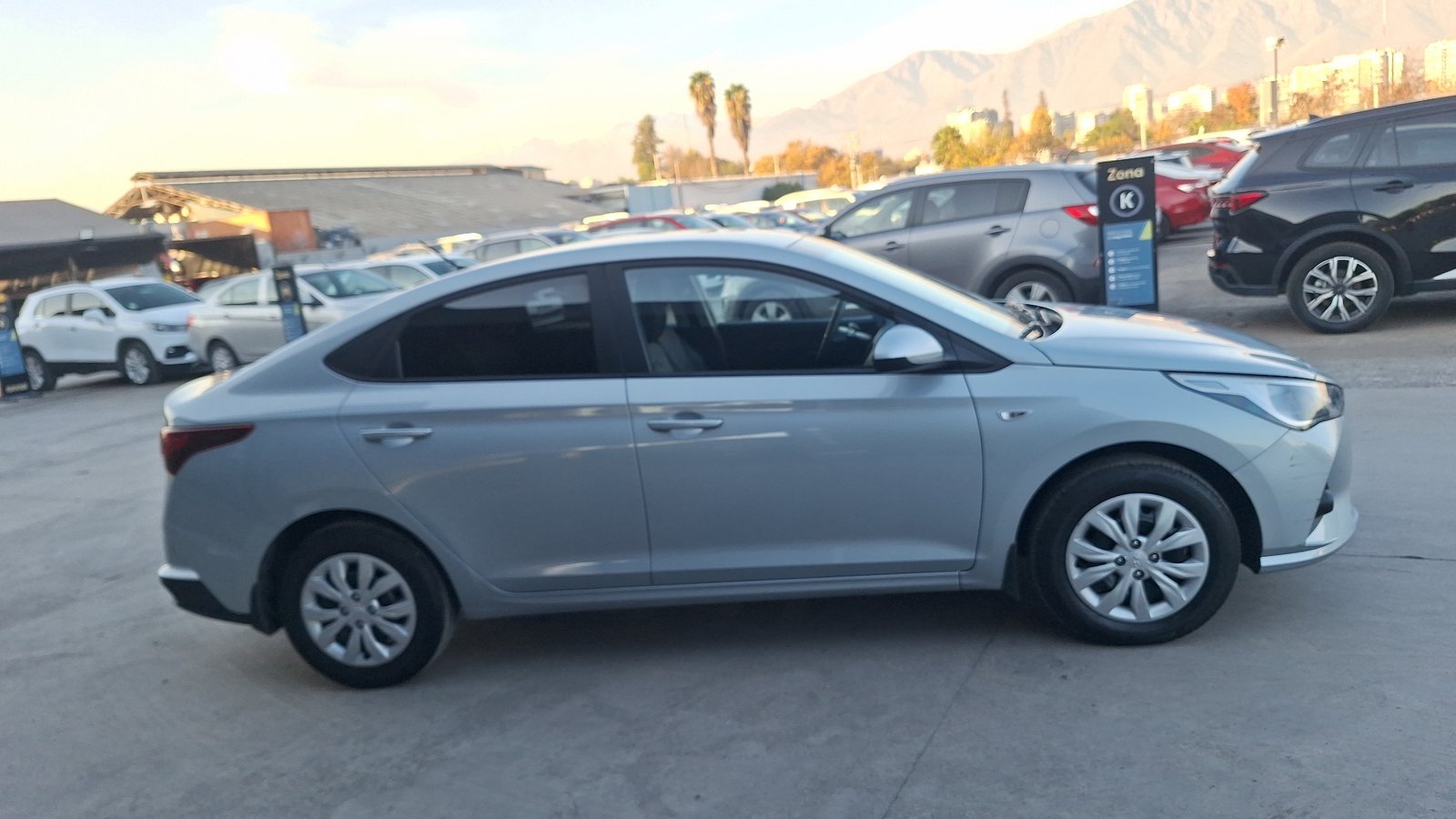 Hyundai Accent 2022 - Imagen 5 de 15