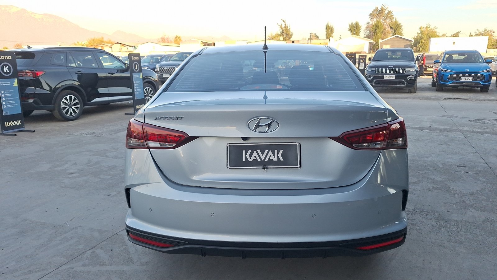 Hyundai Accent 2022 - Imagen 3 de 15