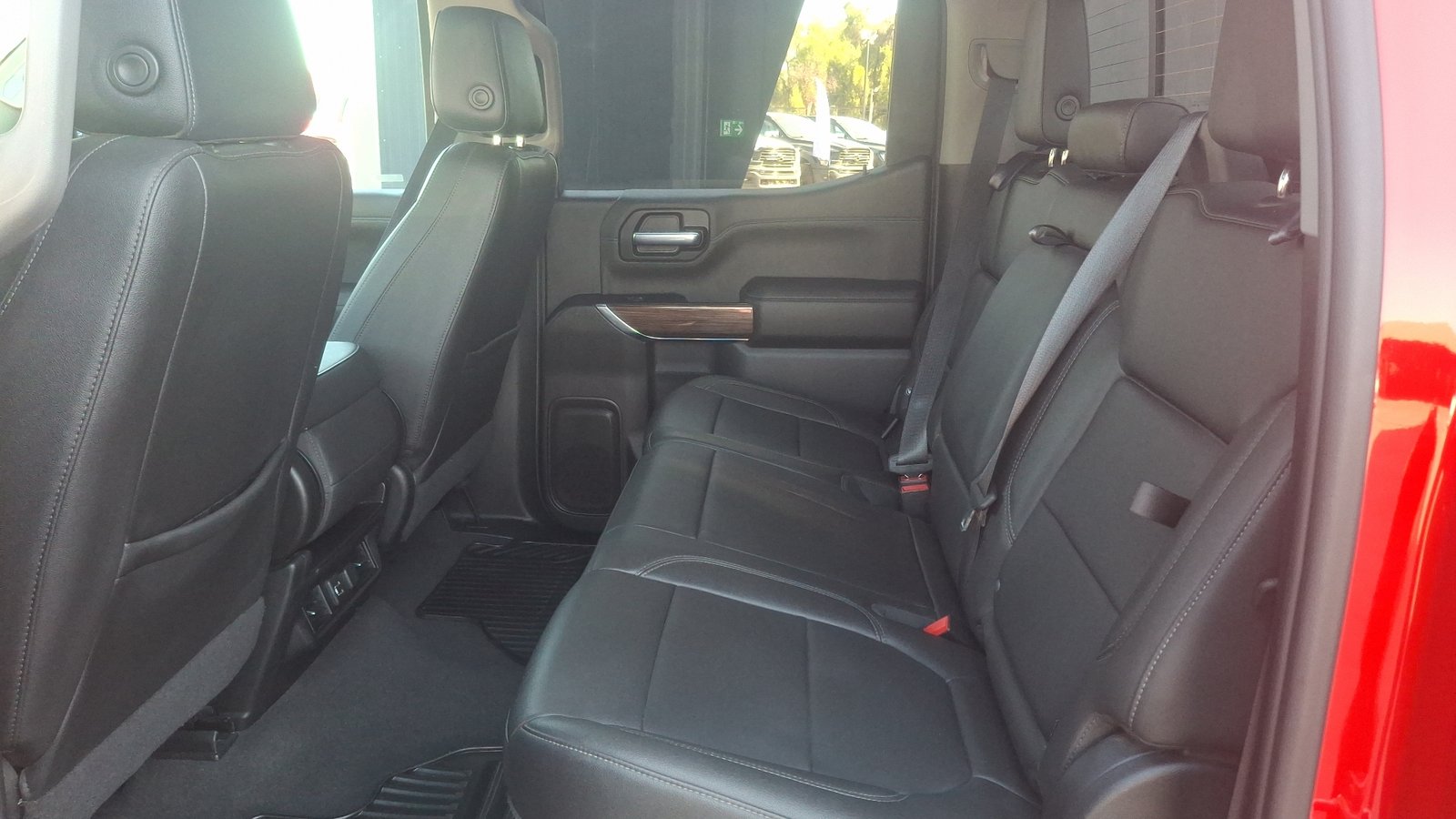 Chevrolet Silverado 2022 - Imagen 16 de 18