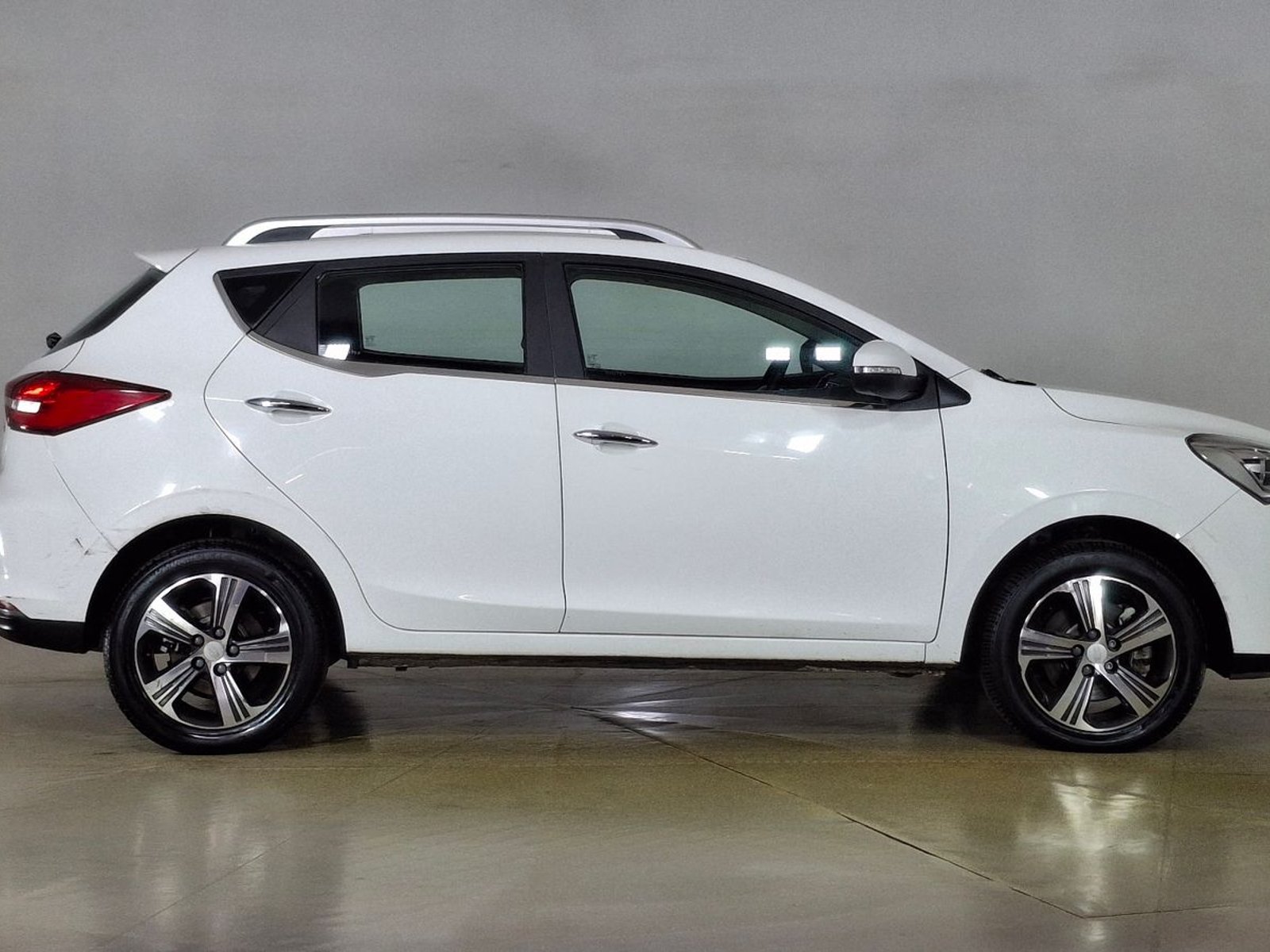 JAC Js2 2022 - Foto 4 de 16