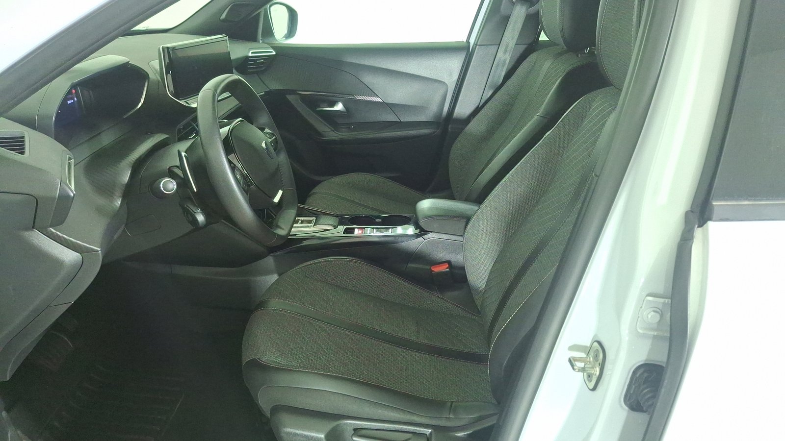 Peugeot 2008 2025 - Imagen 13 de 16