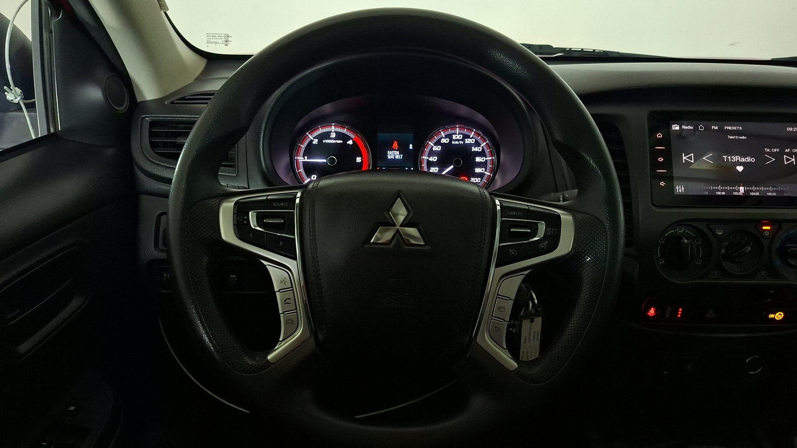 Mitsubishi L200 2024 - Imagen 9 de 16