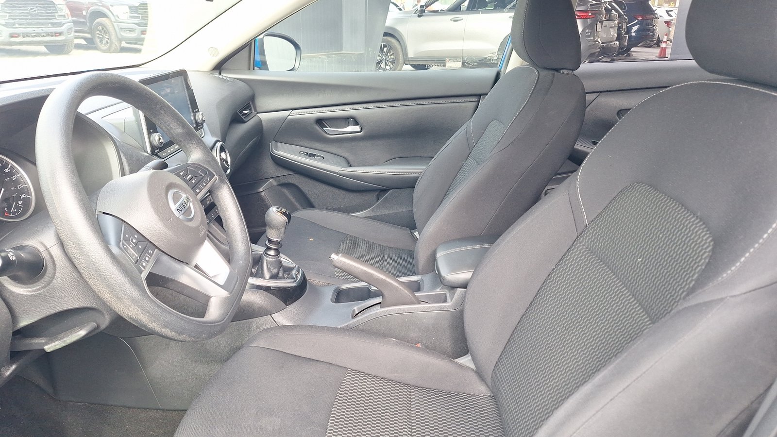 Nissan Sentra 2022 - Imagen 14 de 15