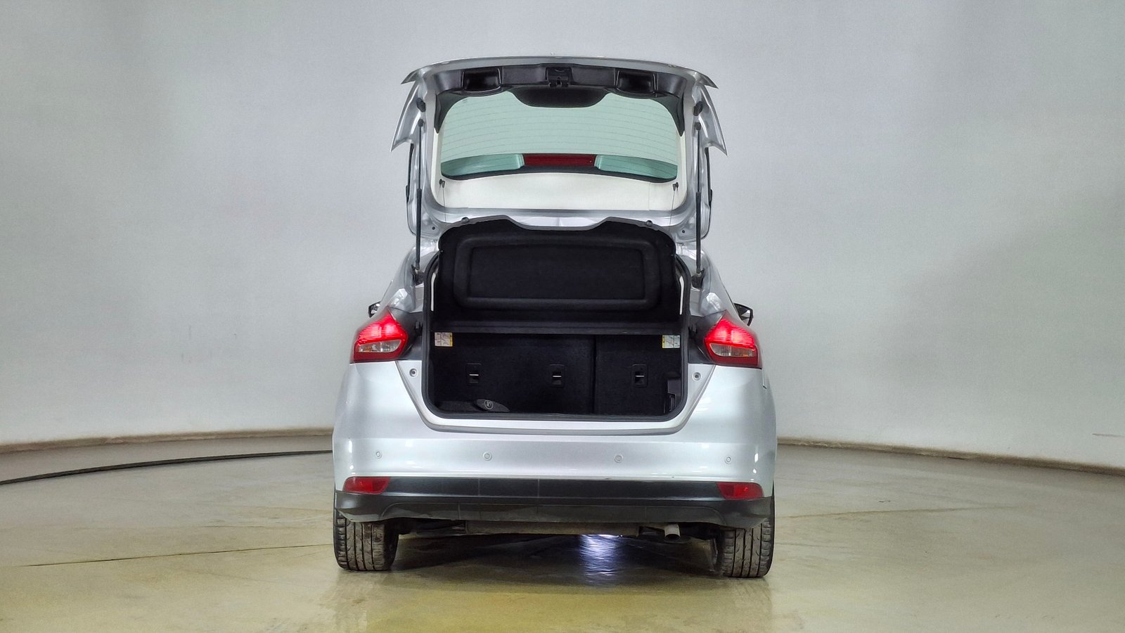 Ford Focus 2019 - Imagen 6 de 17