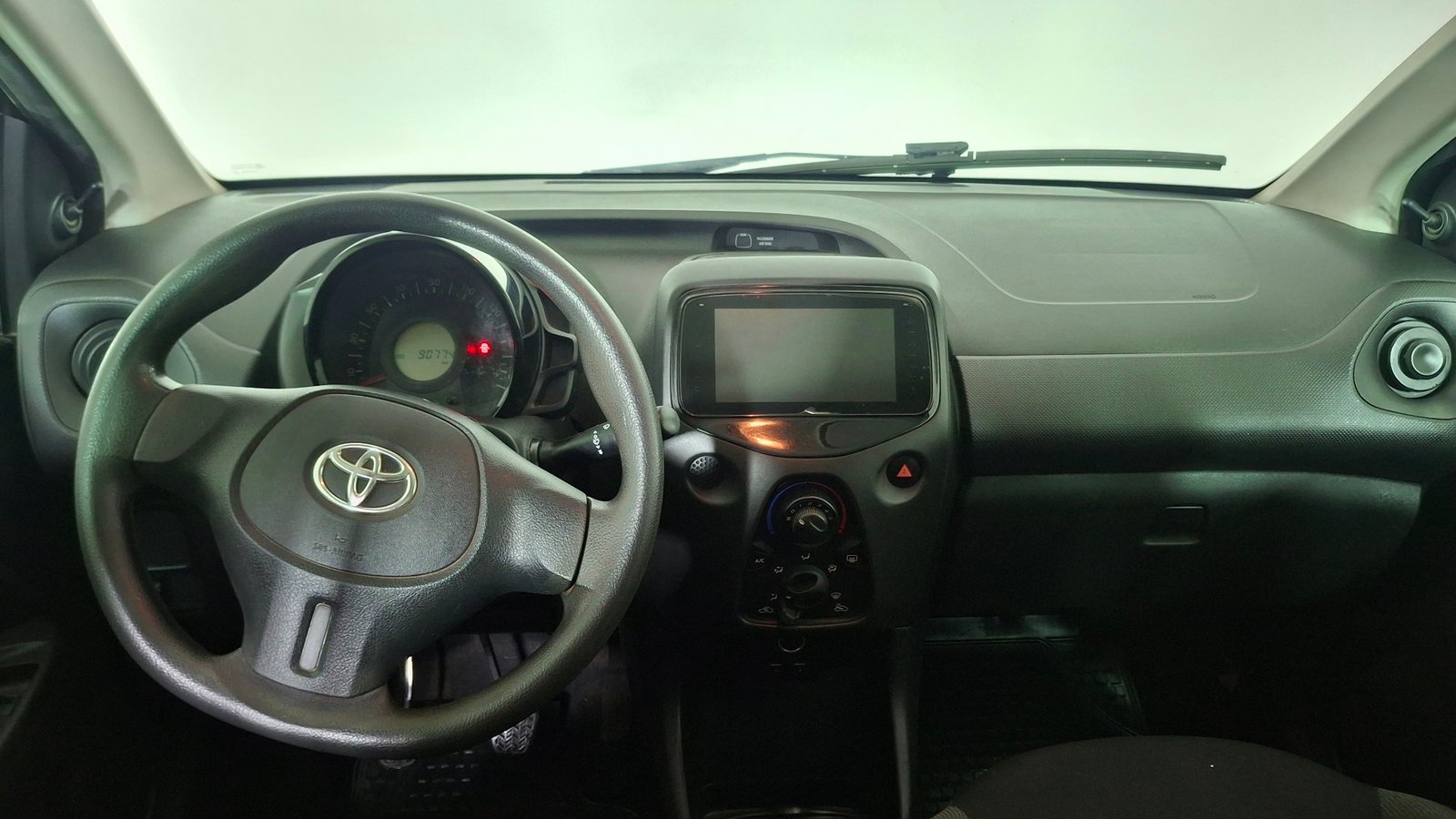 Toyota AYGO 2019 - Imagen 8 de 17