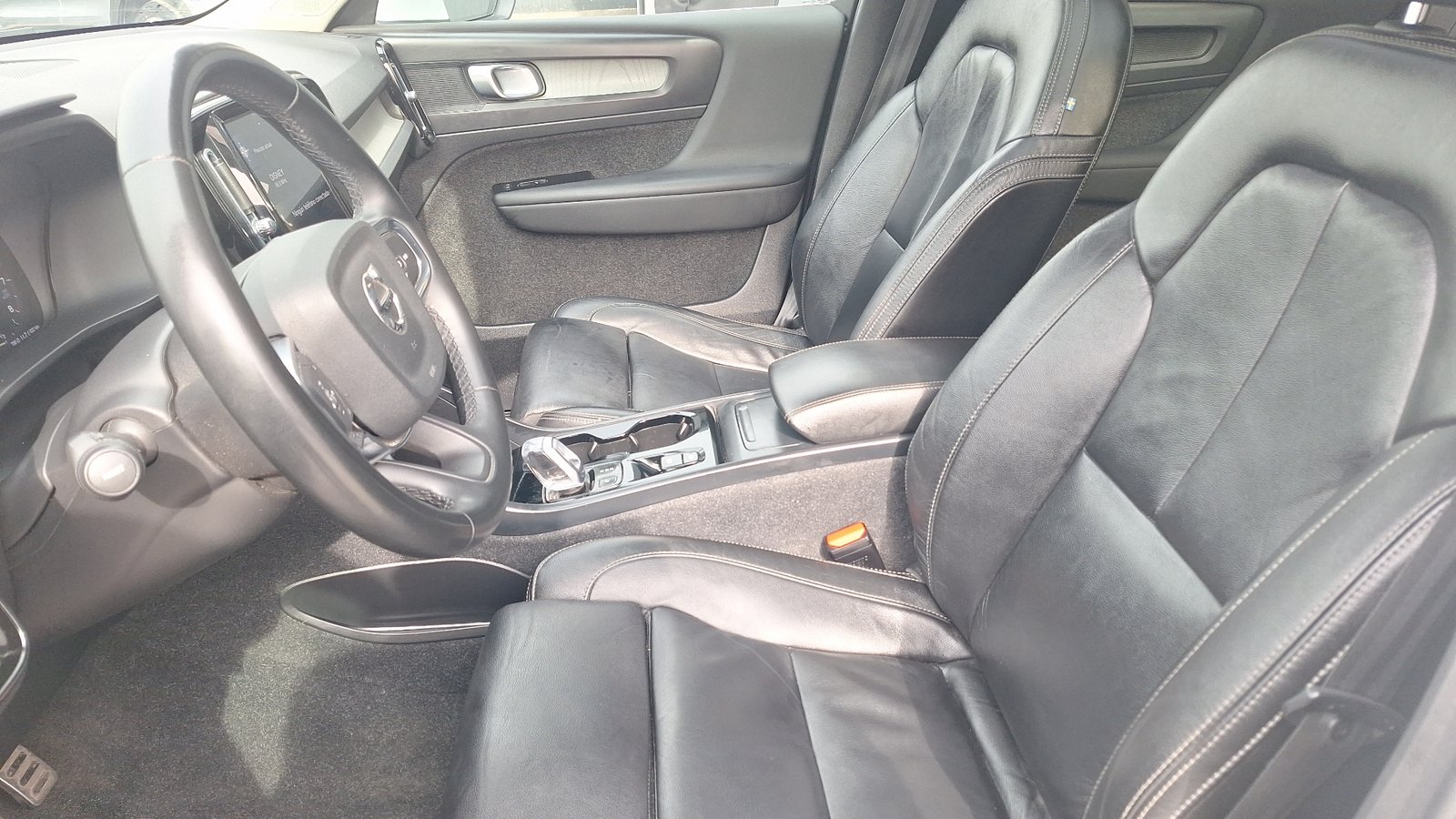 Volvo XC40 2022 - Imagen 15 de 16