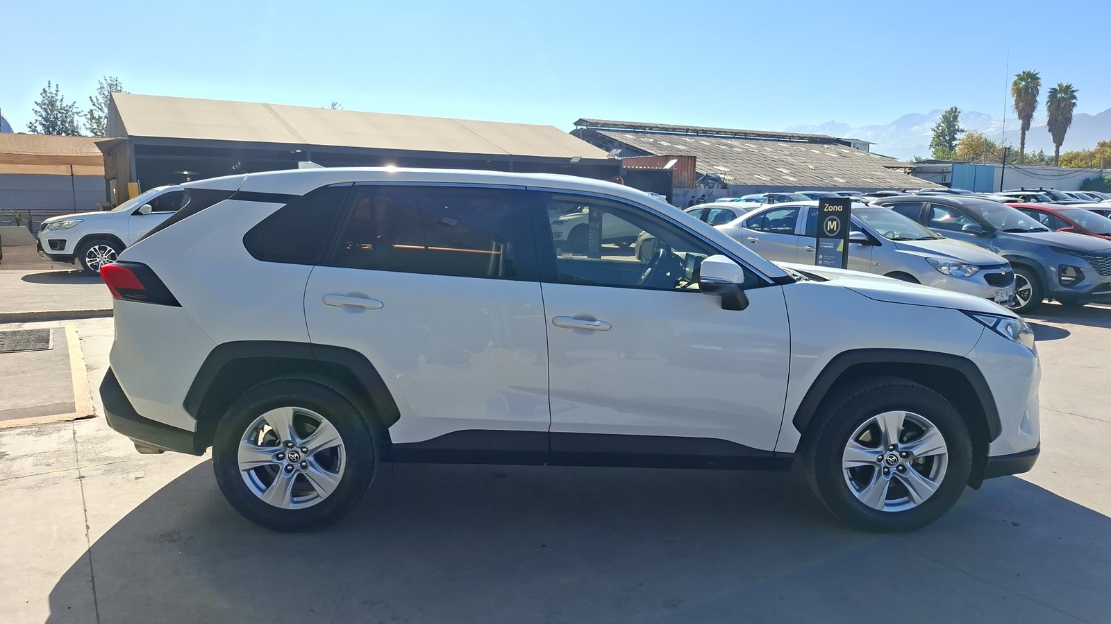 Toyota RAV4 2020 - Imagen 5 de 15
