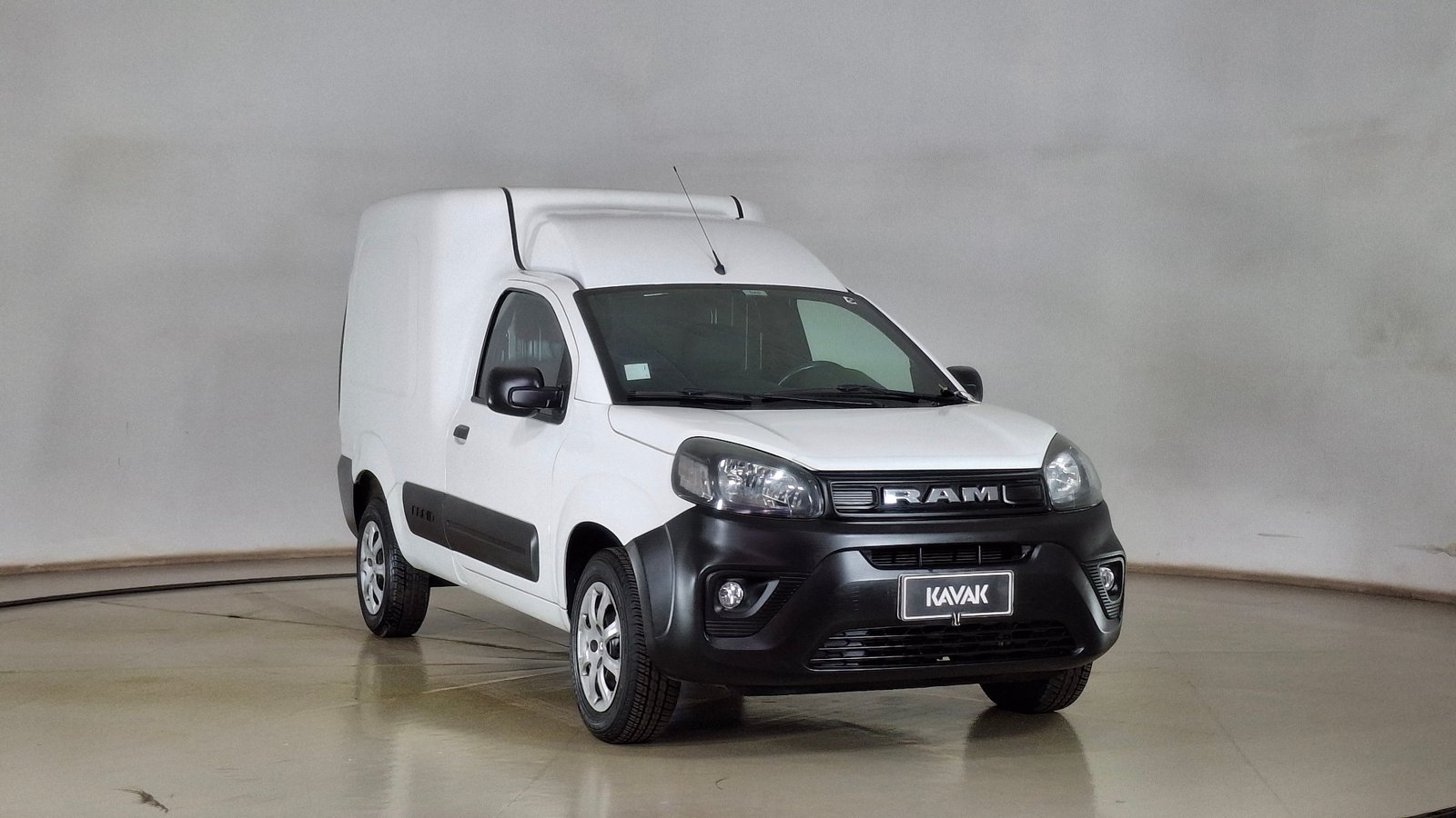 Ram VAN 700 2023 - Imagen 3 de 15