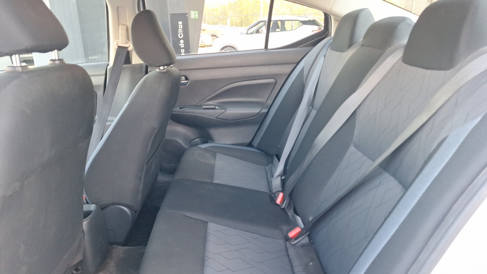 Nissan Versa 2025 - Imagen 13 de 15
