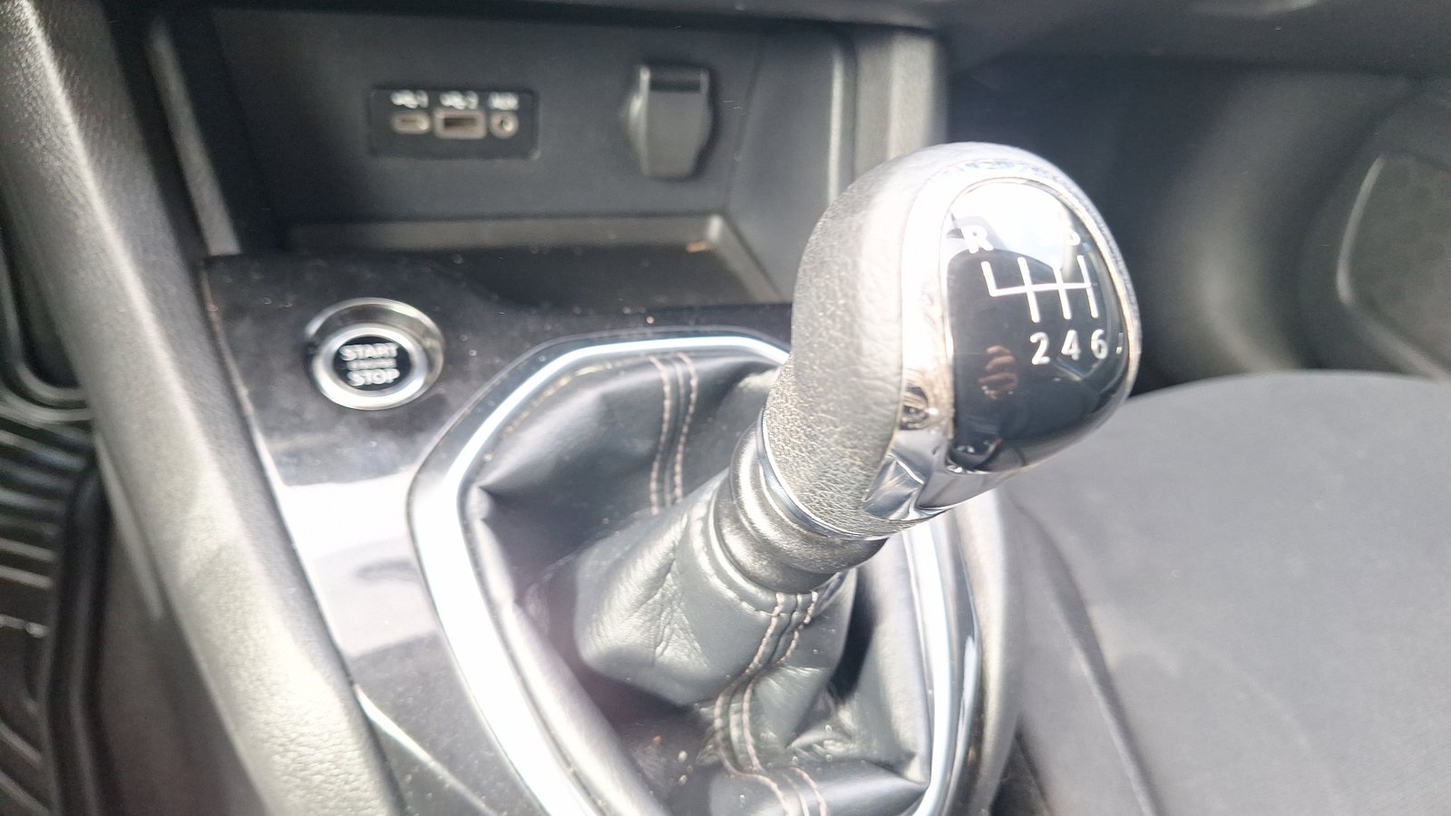 Nissan Sentra 2022 - Imagen 11 de 15