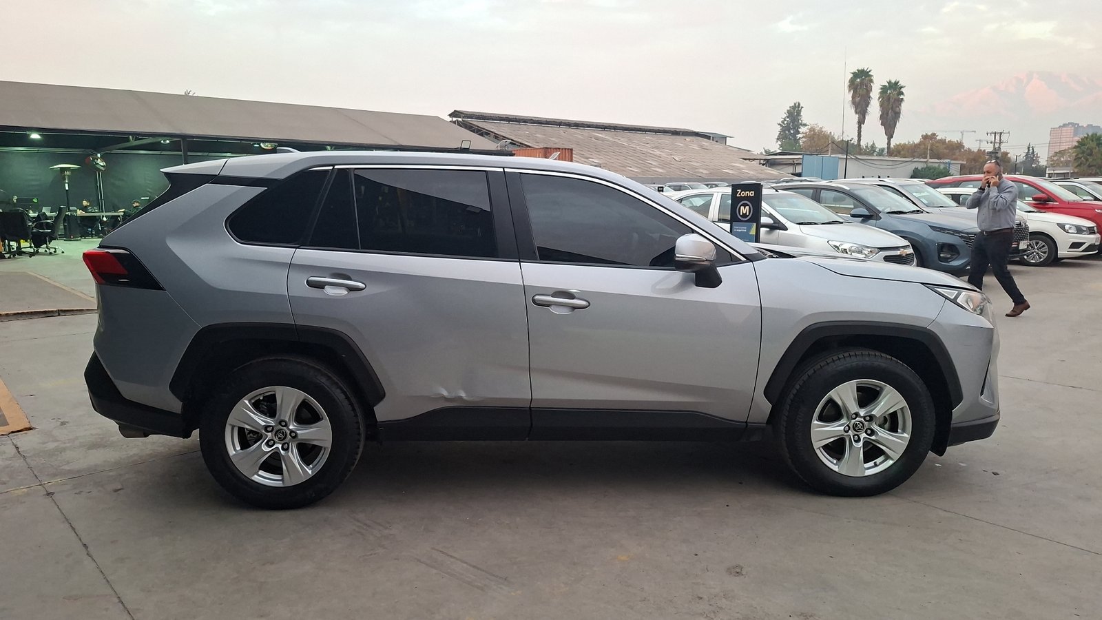 Toyota RAV4 2019 - Imagen 5 de 15