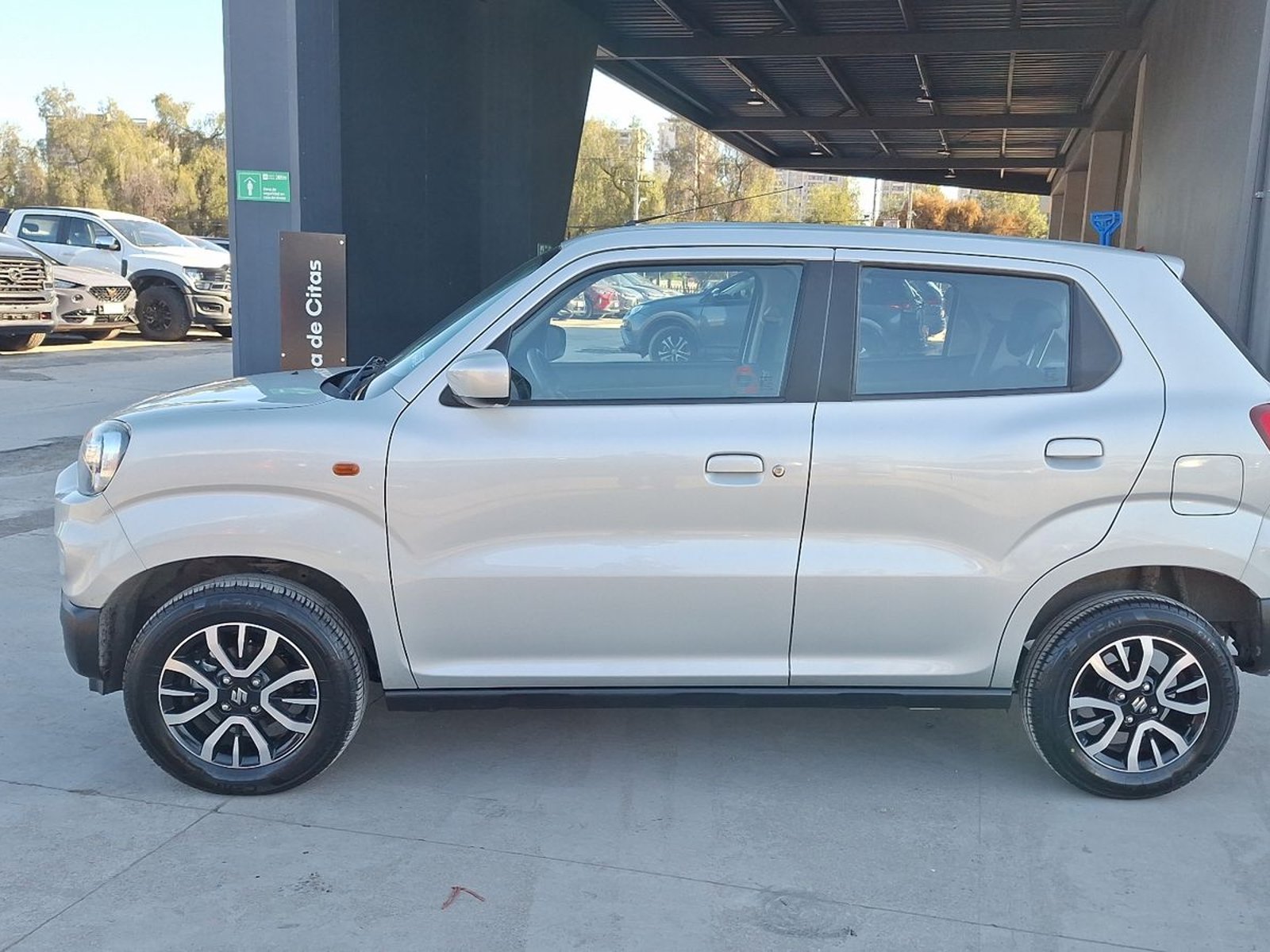 Suzuki S-Presso 2024 - Foto 2 de 15