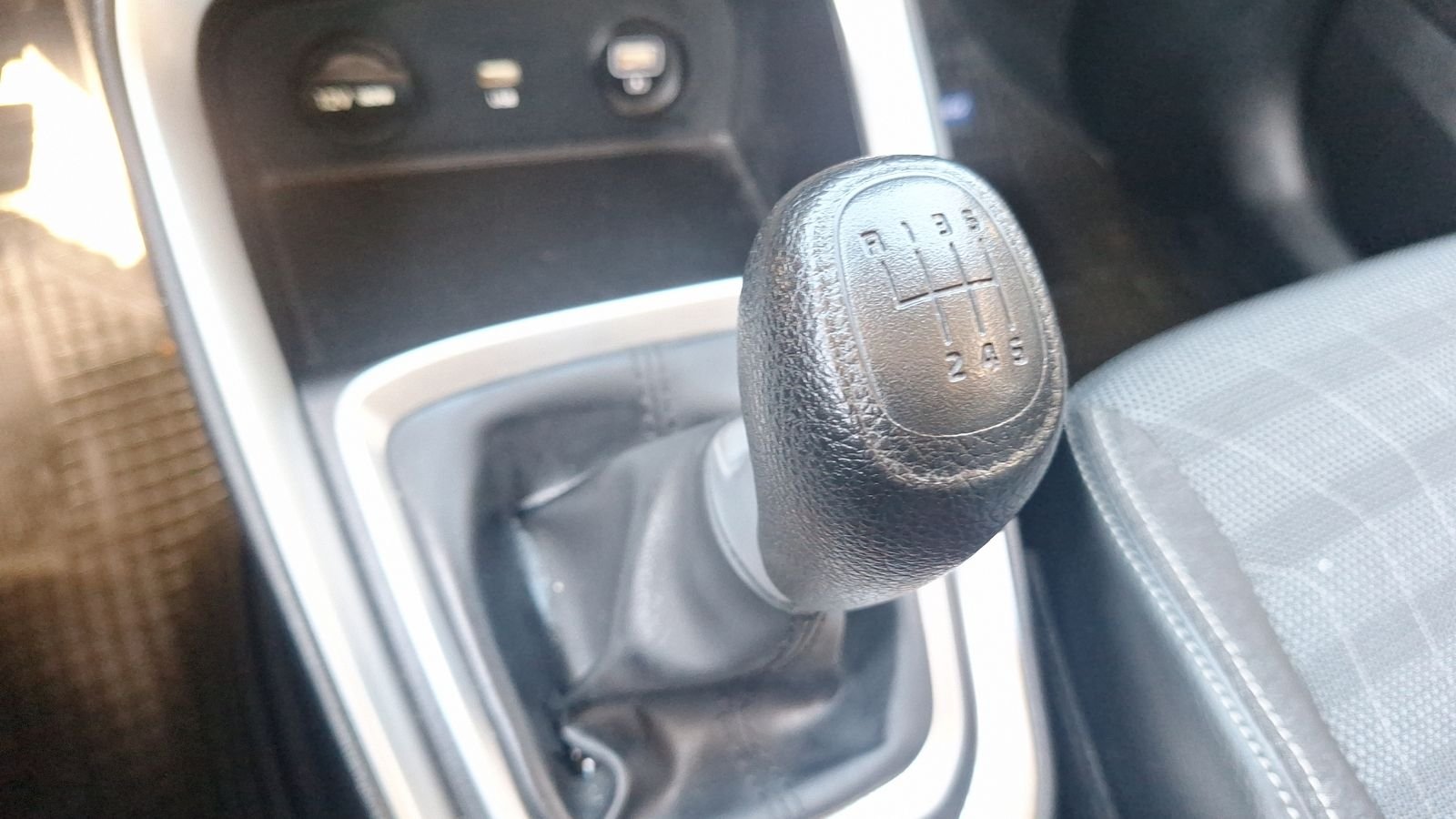 Kia Sonet 2023 - Imagen 11 de 15