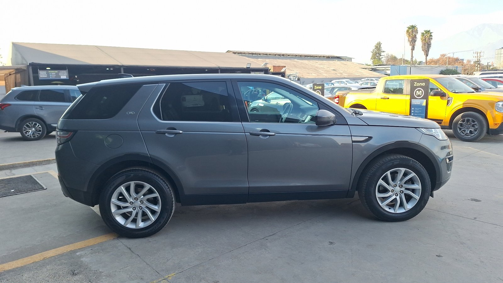 Land Rover Discovery Sport 2017 - Foto 5 de 15