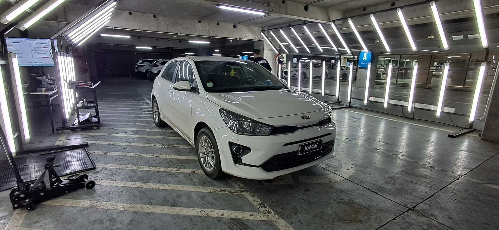 Kia RIO 5 2021 - Imagen 3 de 4