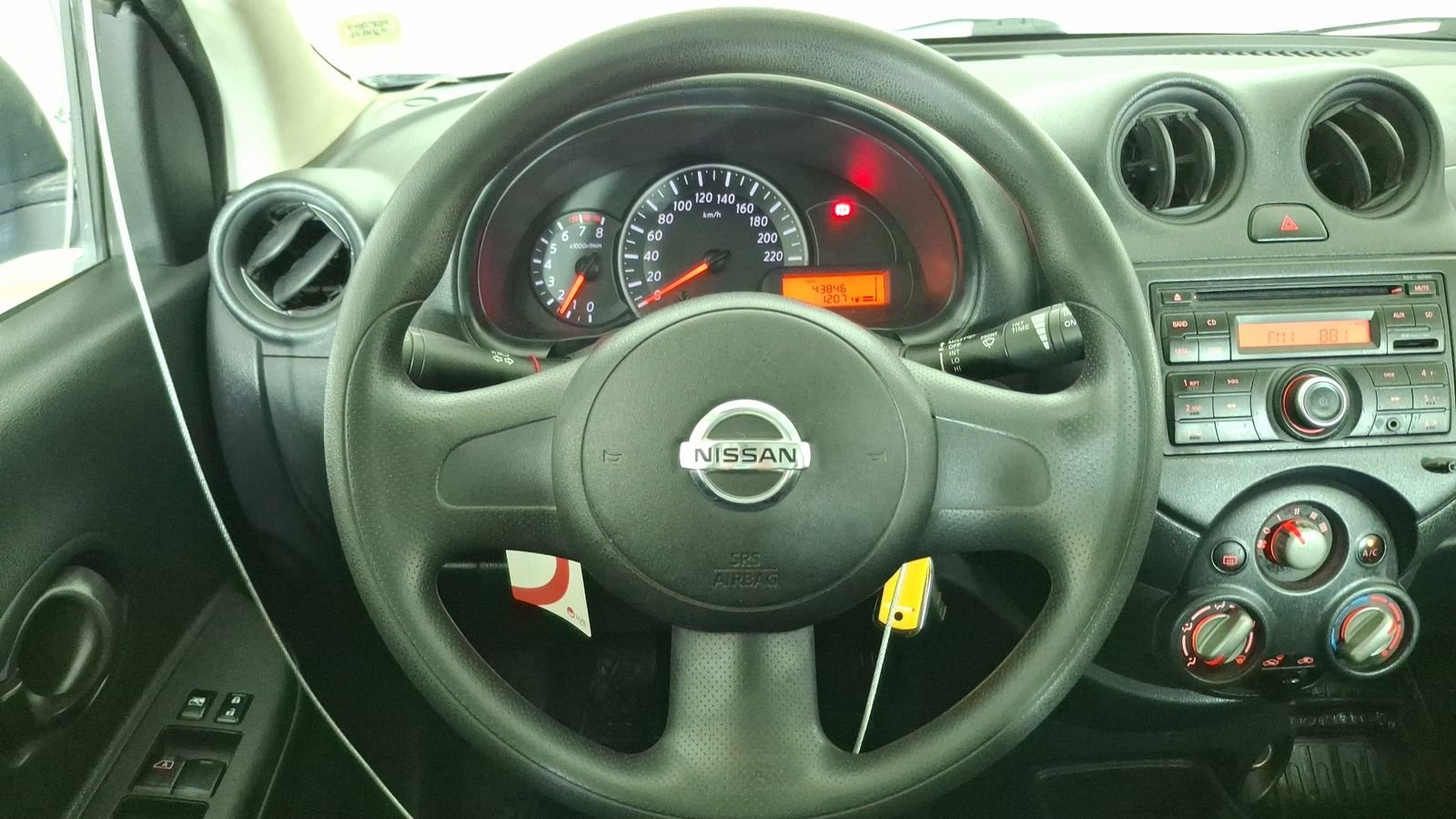 Nissan March 2015 - Imagen 8 de 15