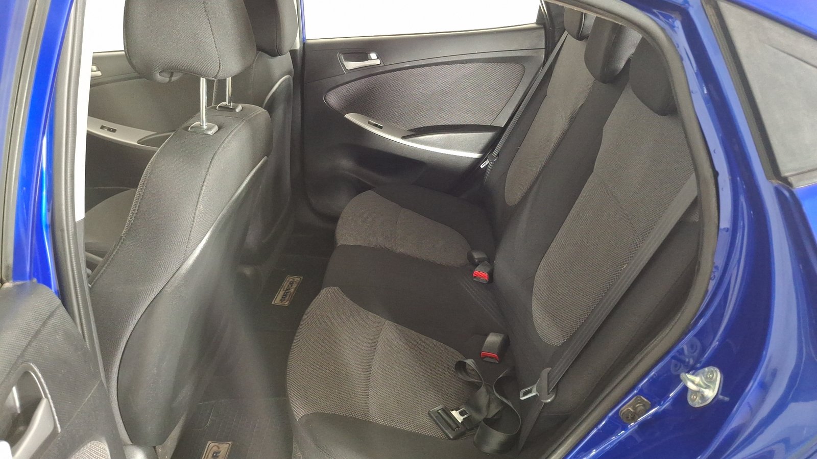 Hyundai Accent 2015 - Imagen 13 de 15