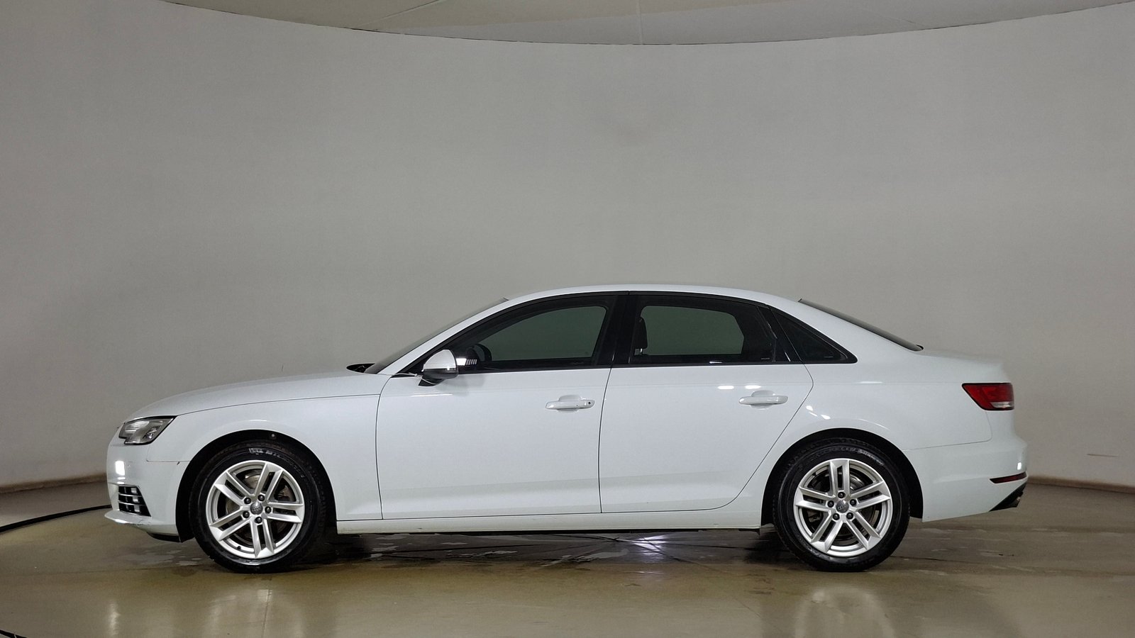Audi A4 2018 - Imagen 7 de 17