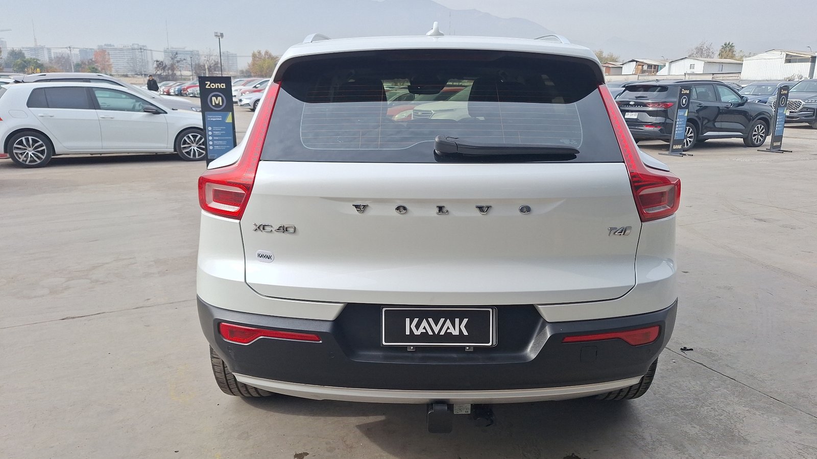 Volvo XC40 2022 - Imagen 3 de 16