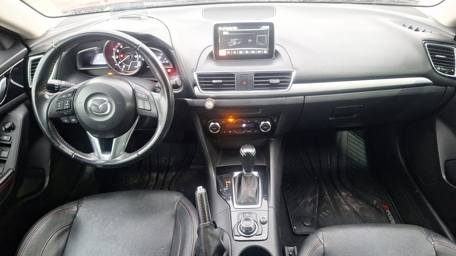 Mazda Mazda 3 2016 - Imagen 6 de 16