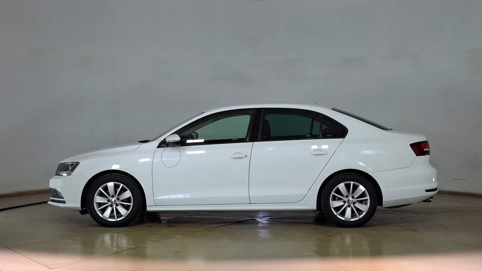 Volkswagen Jetta 2023 - Imagen 7 de 17