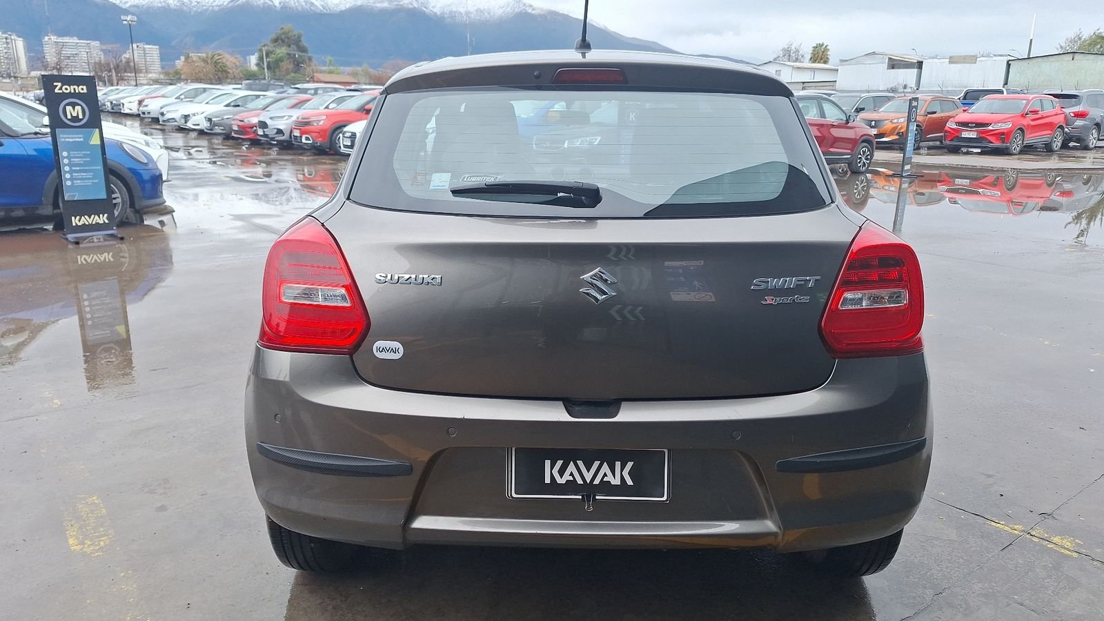 Suzuki Swift 2023 - Imagen 3 de 14