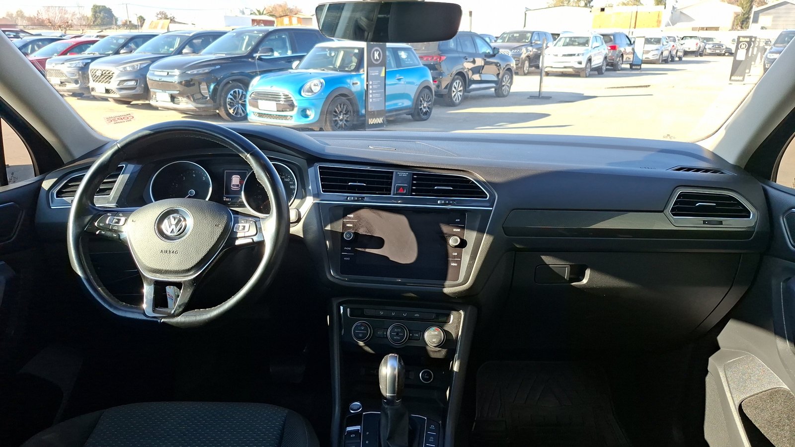 Volkswagen Tiguan 2018 - Imagen 6 de 17