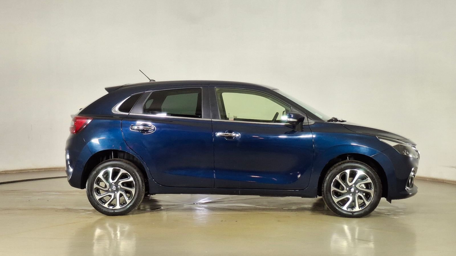 Suzuki Baleno 2023 - Imagen 4 de 16