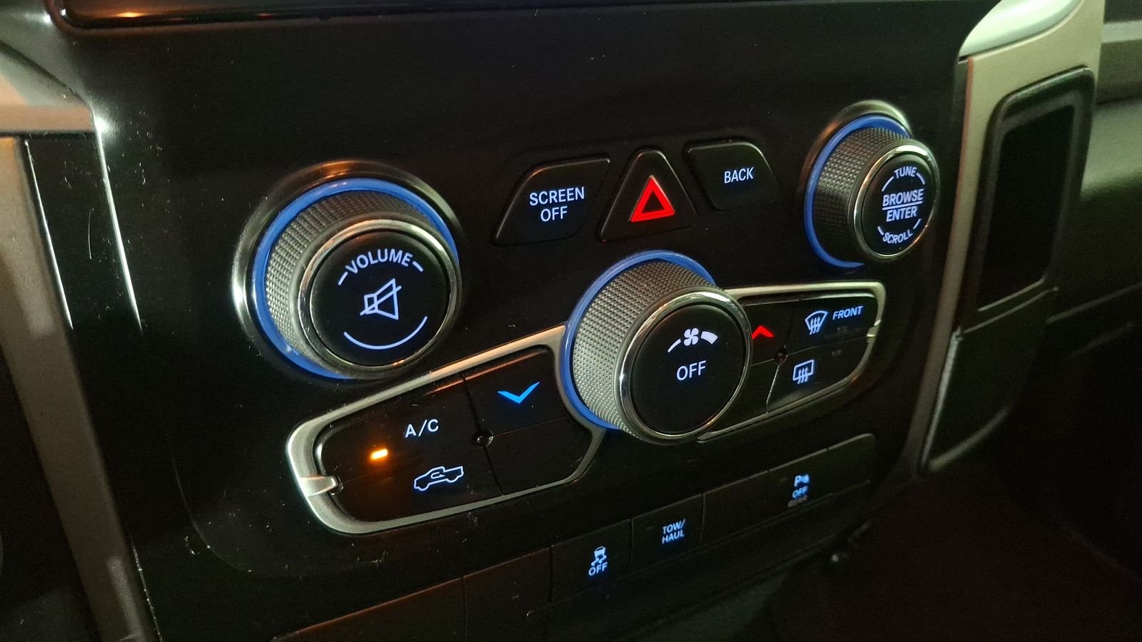 Dodge Ram 2018 - Imagen 15 de 16
