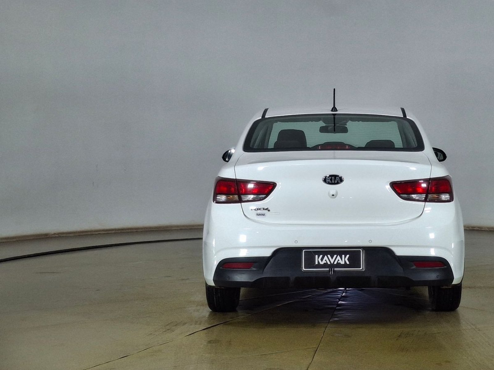 Kia RIO 4 2018 - Foto 5 de 16