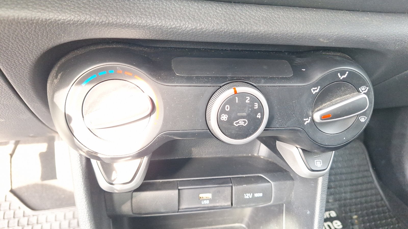 Kia MORNING 2023 - Imagen 15 de 15