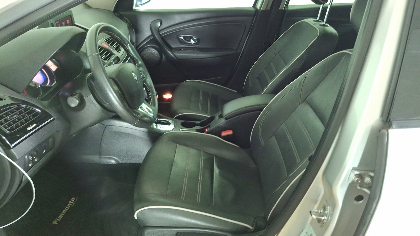 Renault Megane 2015 - Imagen 13 de 16